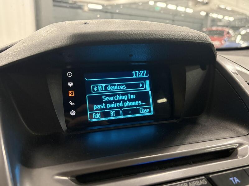 Ford Tourneo Connect vaihtoauto