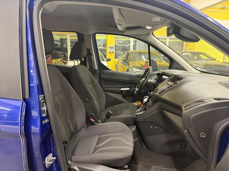 Ford Tourneo Connect vaihtoauto