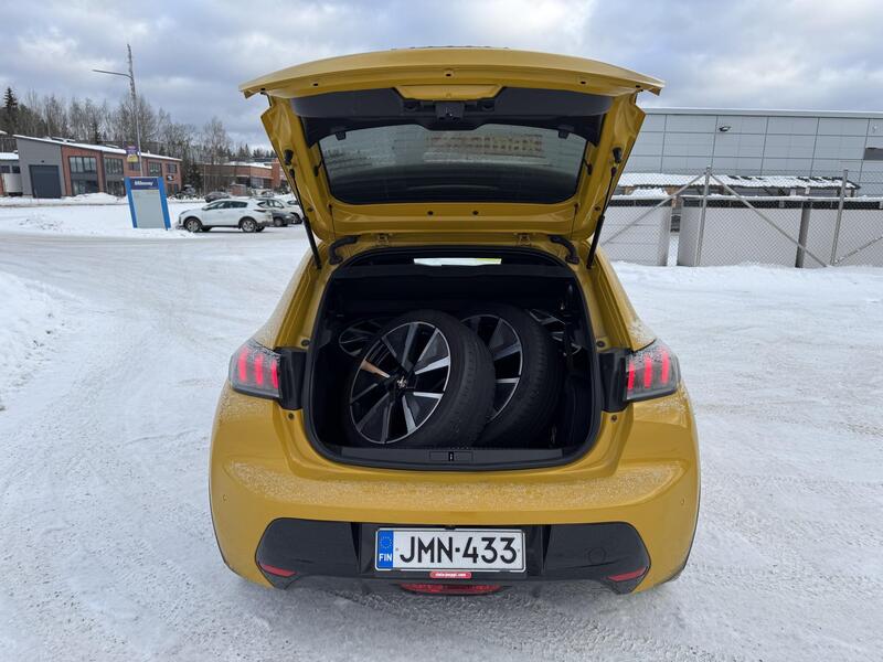 Peugeot e-208 vaihtoauto