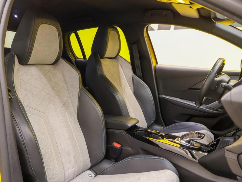 Peugeot e-208 vaihtoauto