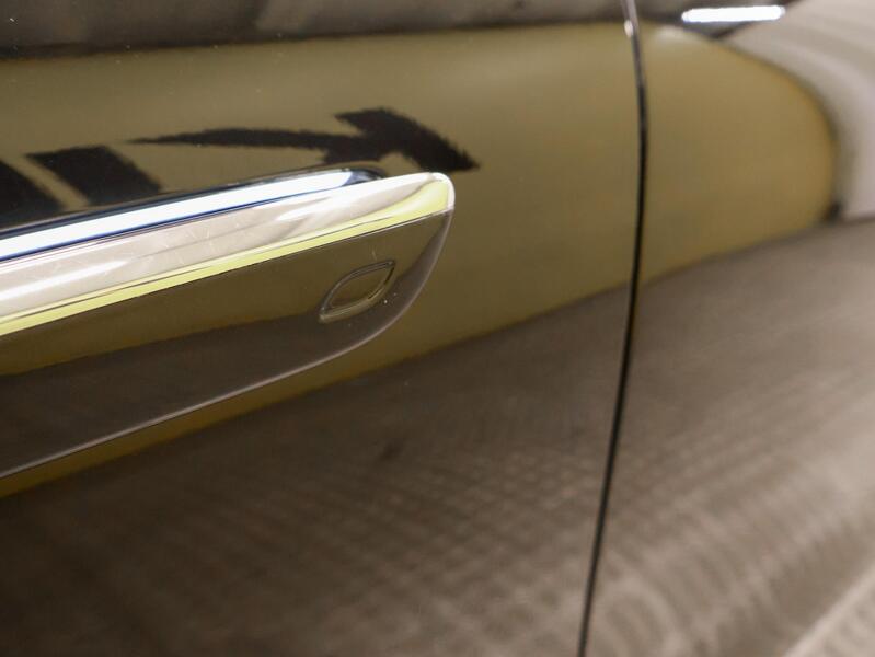 Mercedes-Benz EQS vaihtoauto