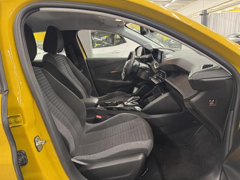 Peugeot e-208 vaihtoauto