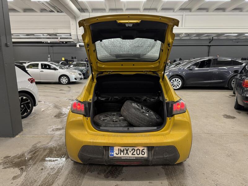 Peugeot e-208 vaihtoauto