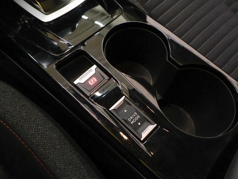 Peugeot e-208 vaihtoauto