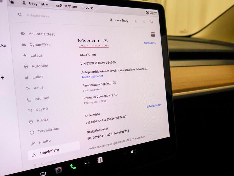 Tesla Model 3 vaihtoauto