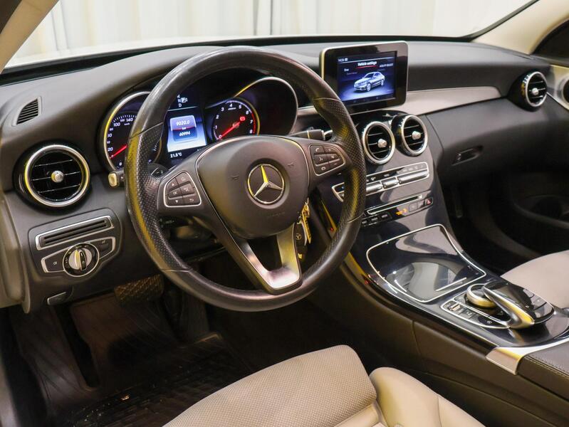 Mercedes-Benz C vaihtoauto