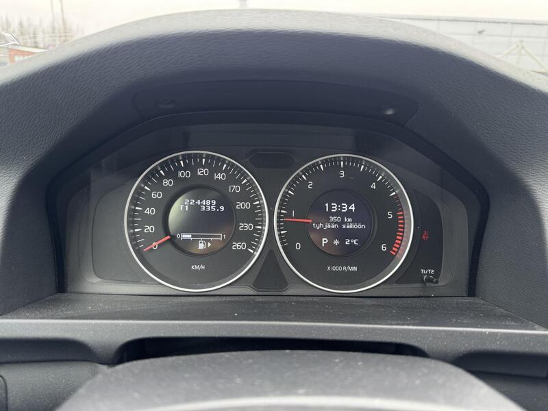 Volvo V60 vaihtoauto