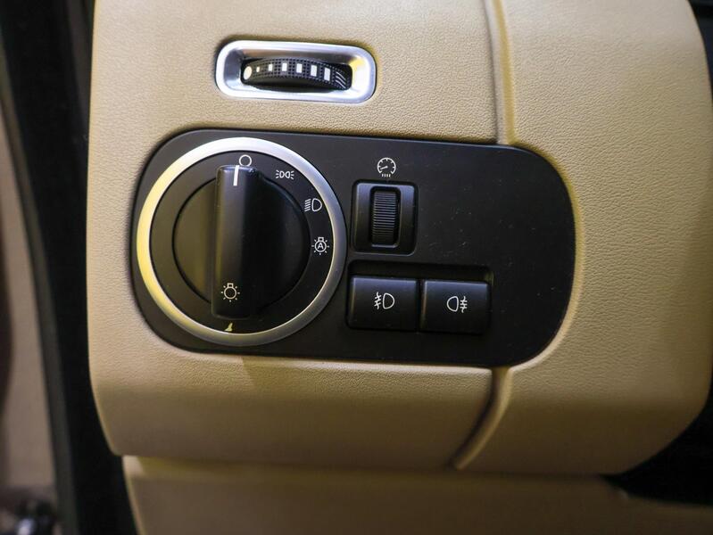 Land Rover Discovery vaihtoauto