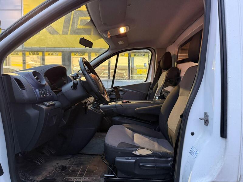 Opel Vivaro vaihtoauto