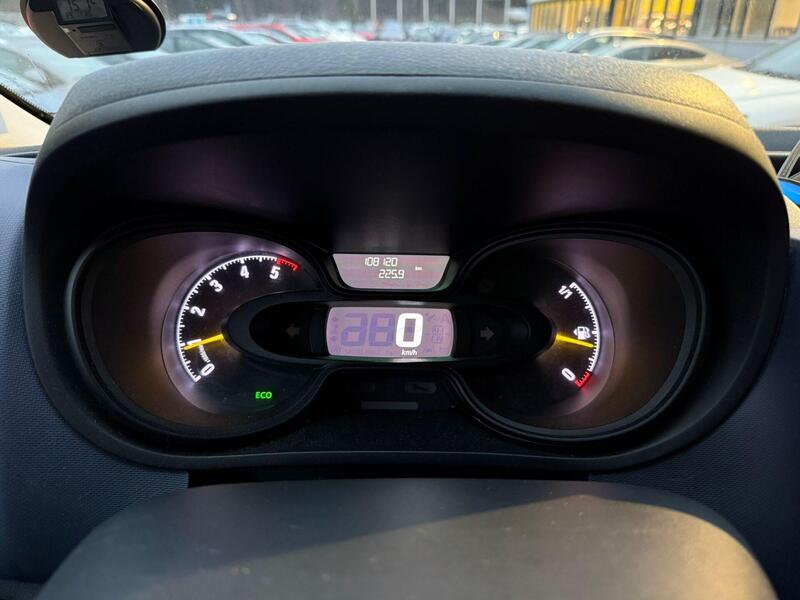 Opel Vivaro vaihtoauto