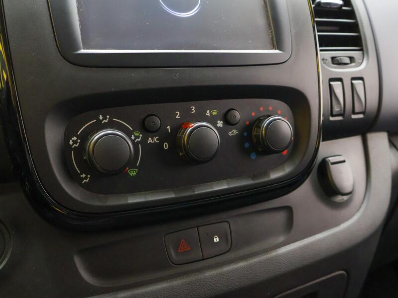 Opel Vivaro vaihtoauto