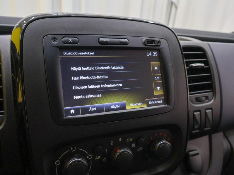 Opel Vivaro vaihtoauto