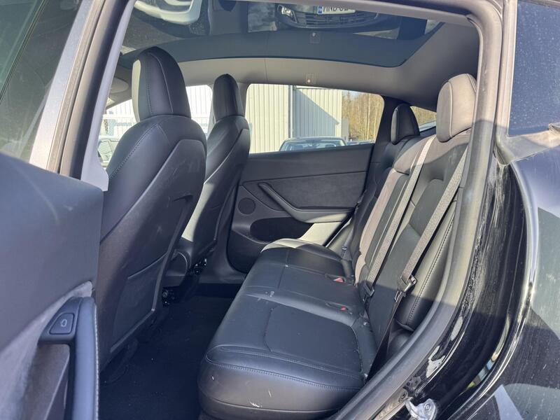 Tesla Model Y vaihtoauto