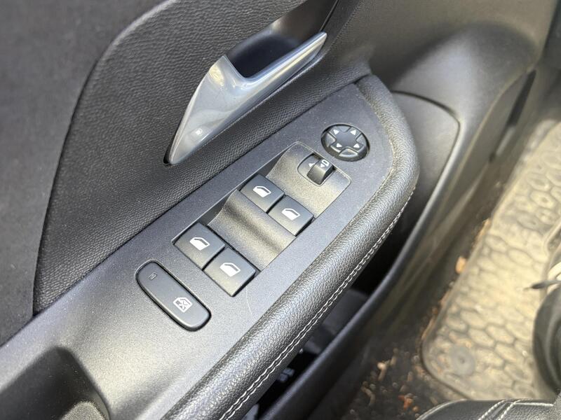 Opel Mokka-e vaihtoauto