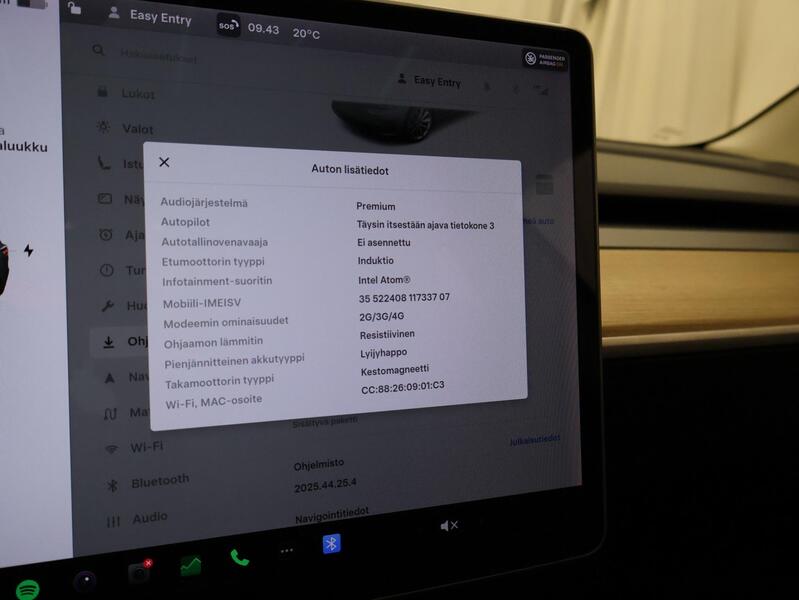 Tesla Model 3 vaihtoauto