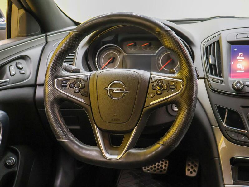 Opel Insignia vaihtoauto