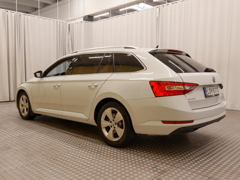 Skoda Superb vaihtoauto