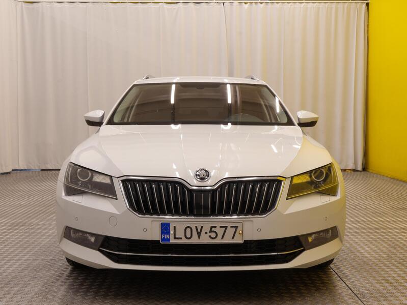 Skoda Superb vaihtoauto