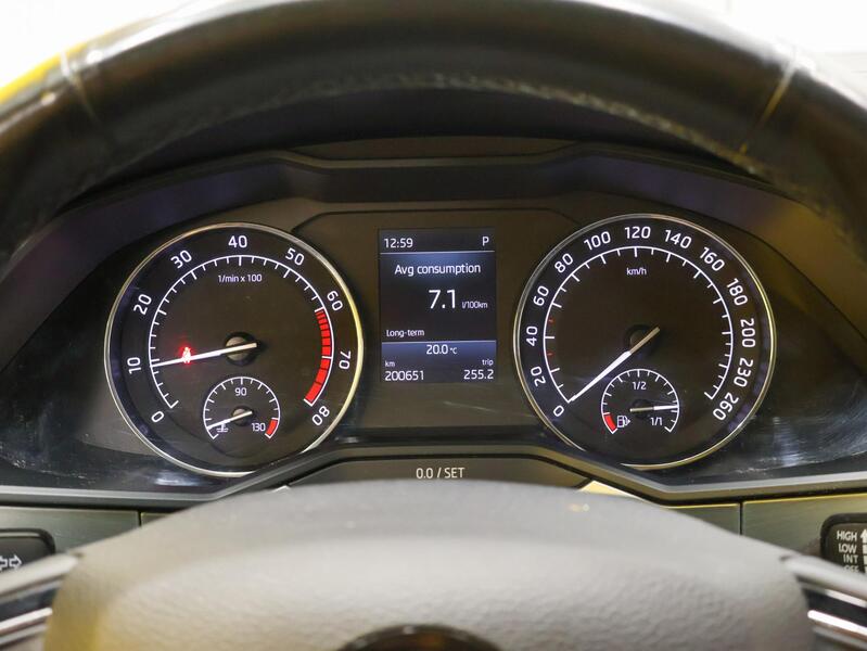 Skoda Superb vaihtoauto