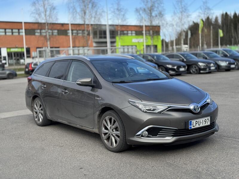 Toyota Auris vaihtoauto