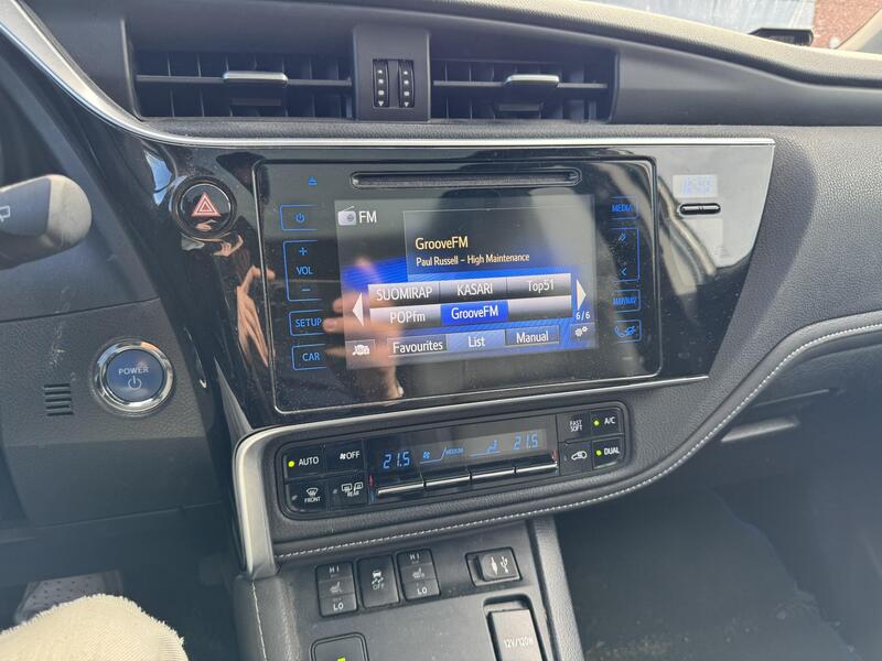 Toyota Auris vaihtoauto