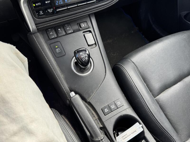 Toyota Auris vaihtoauto