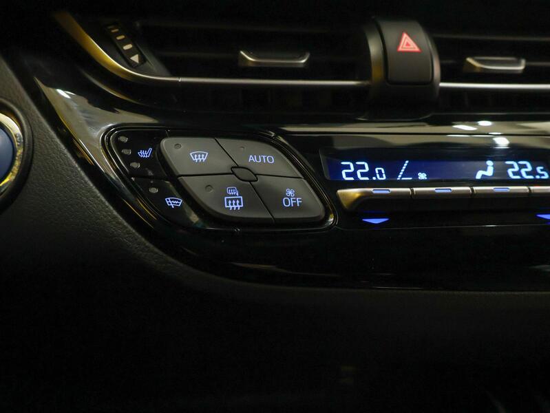 Toyota C-HR vaihtoauto