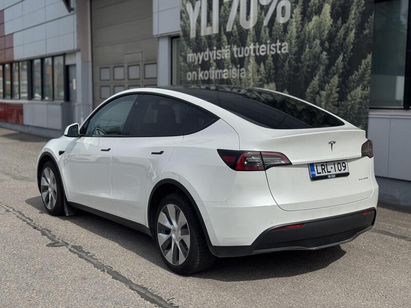 Tesla Model Y vaihtoauto