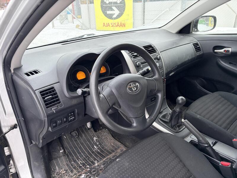 Toyota Corolla vaihtoauto