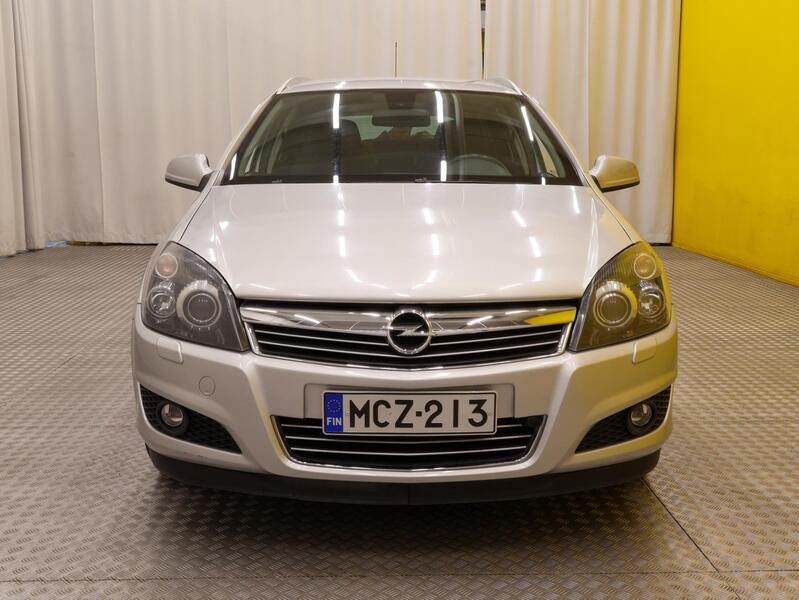 Opel Astra vaihtoauto