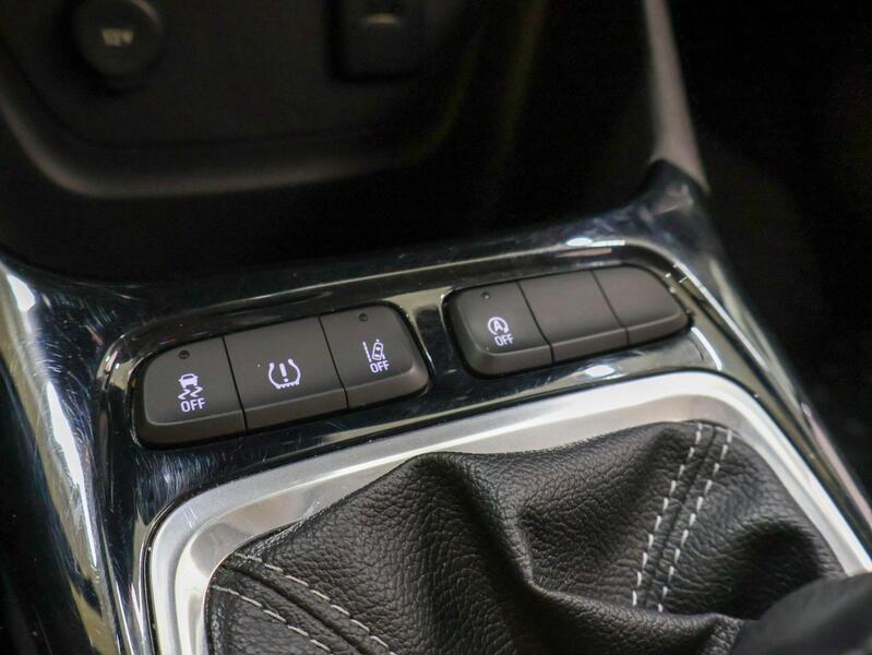 Opel Crossland X vaihtoauto