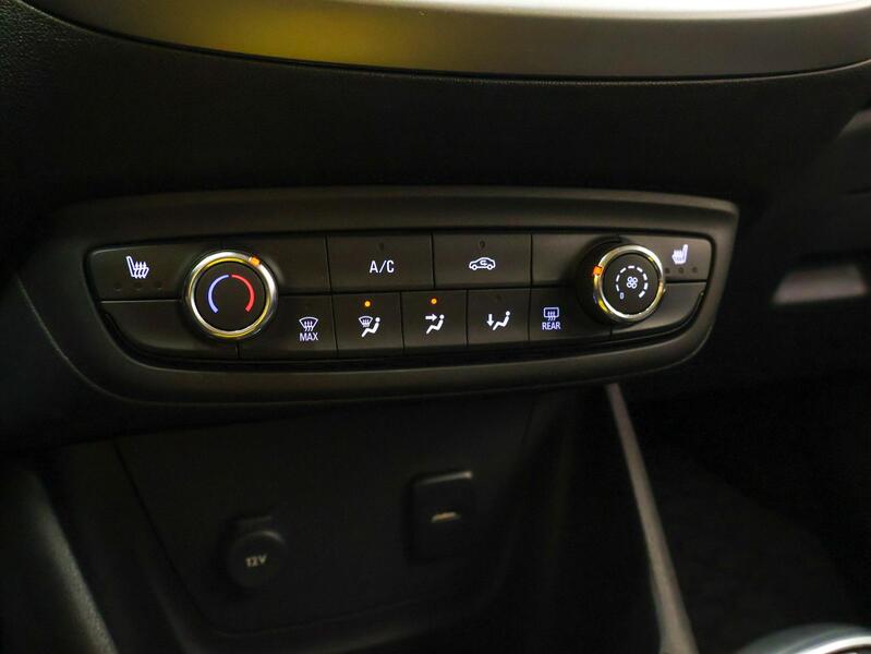 Opel Crossland X vaihtoauto