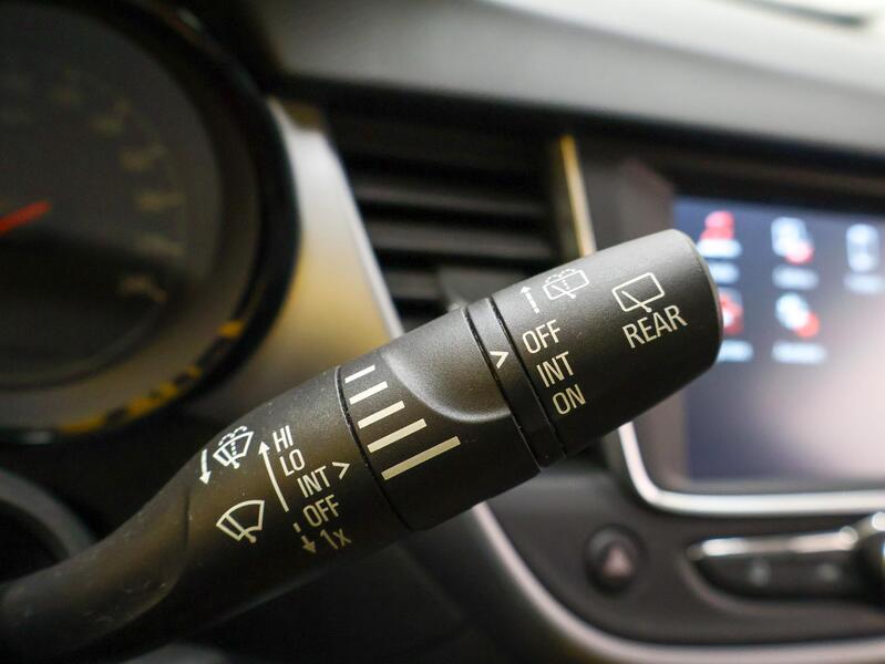 Opel Crossland X vaihtoauto