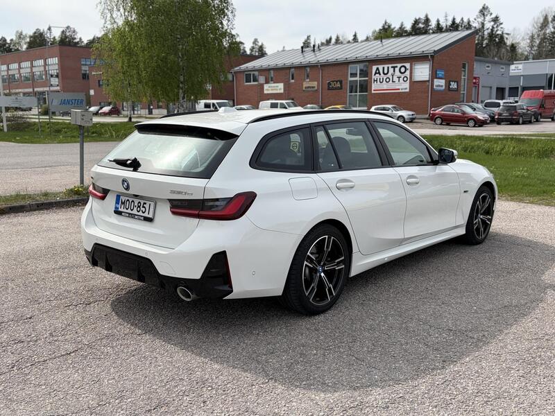 BMW 330 vaihtoauto