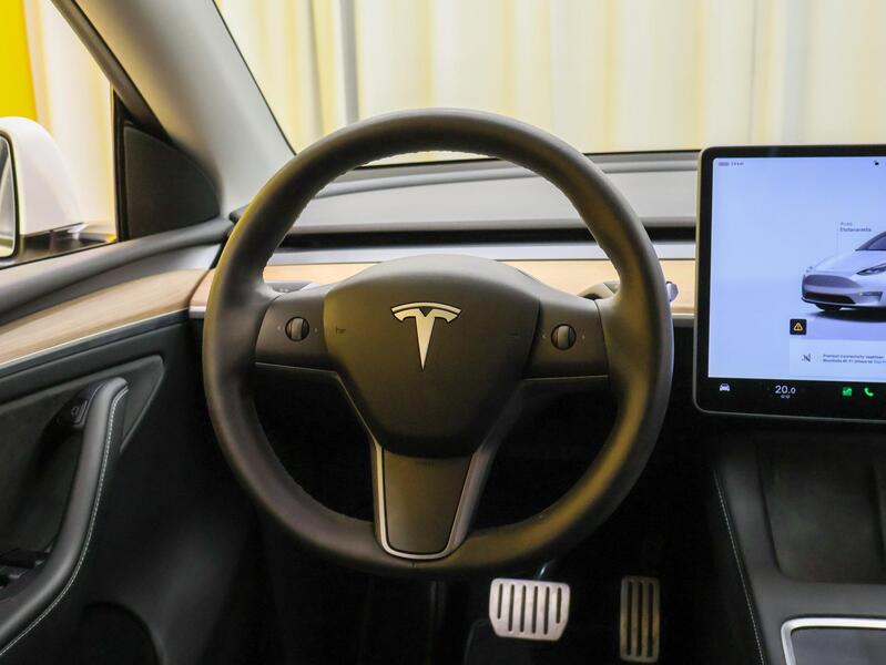 Tesla Model Y vaihtoauto
