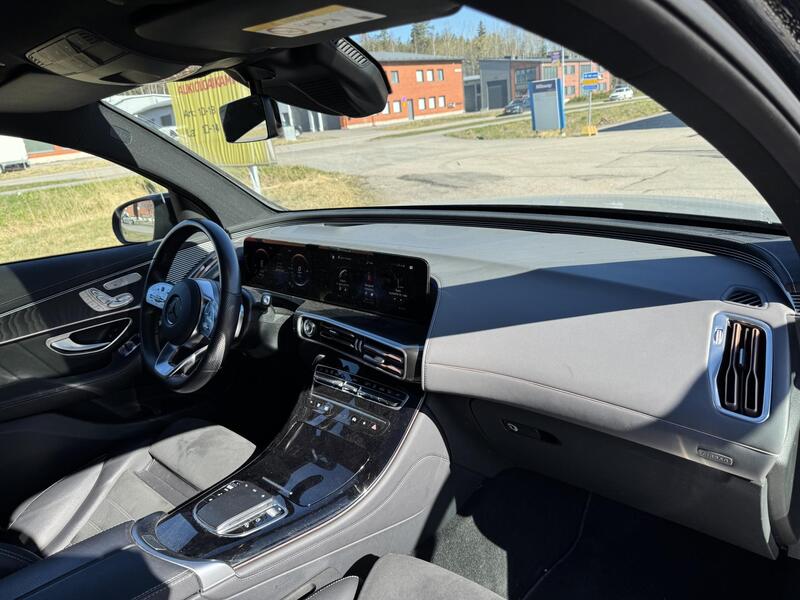 Mercedes-Benz EQC vaihtoauto