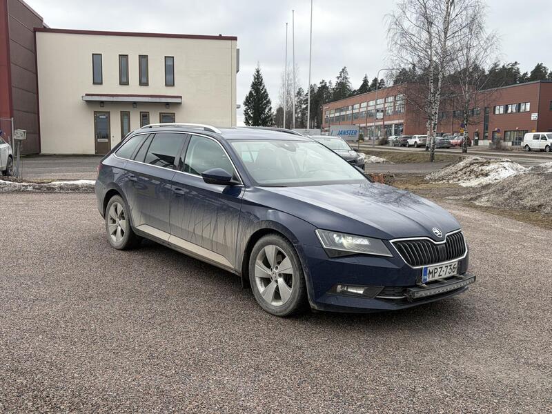 Skoda Superb vaihtoauto
