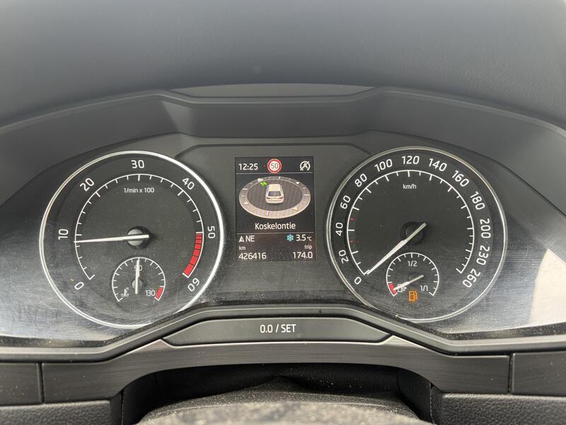 Skoda Superb vaihtoauto