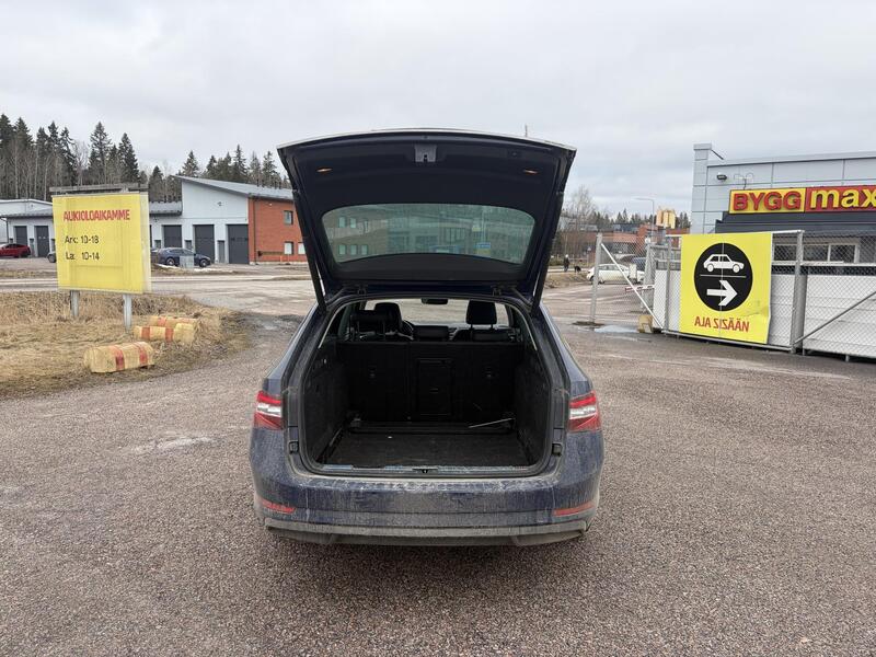 Skoda Superb vaihtoauto