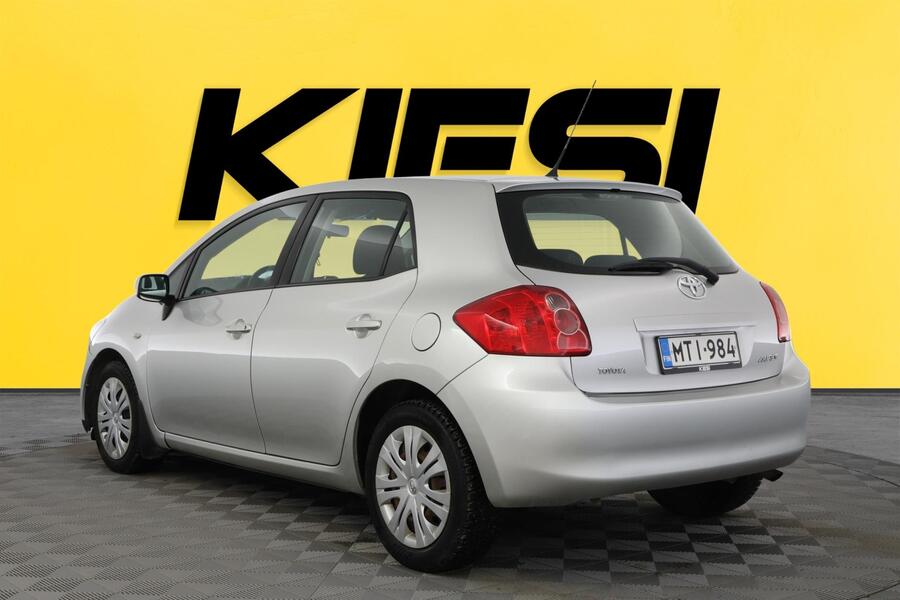 Toyota Auris vaihtoauto