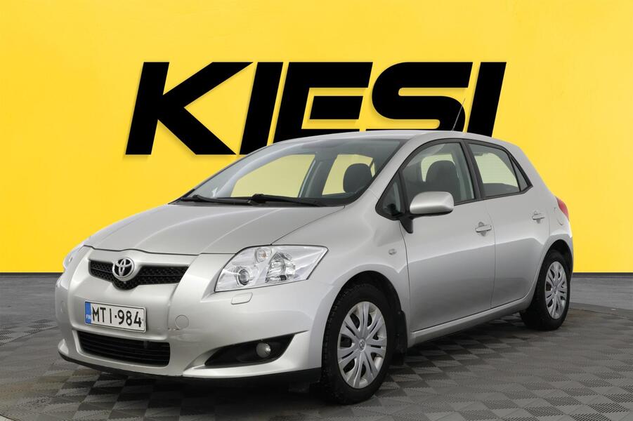 Toyota Auris vaihtoauto