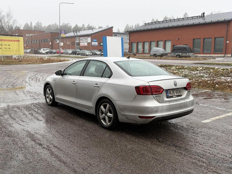 Volkswagen Jetta vaihtoauto