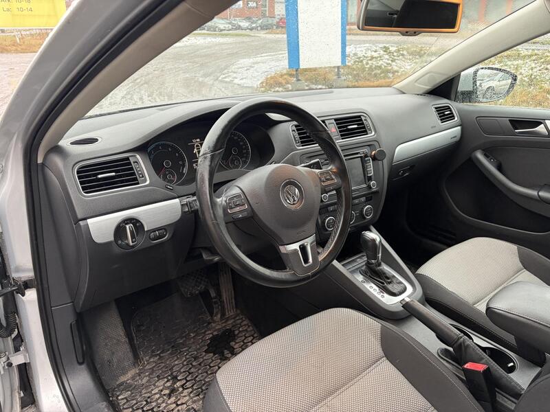 Volkswagen Jetta vaihtoauto