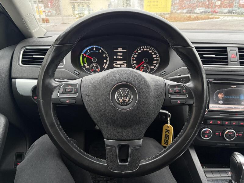 Volkswagen Jetta vaihtoauto