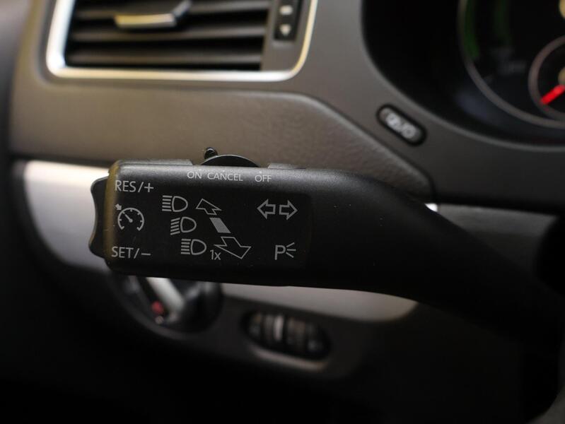 Volkswagen Jetta vaihtoauto