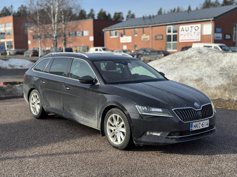 Skoda Superb vaihtoauto