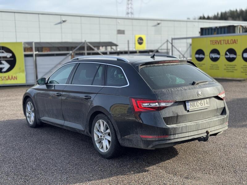 Skoda Superb vaihtoauto