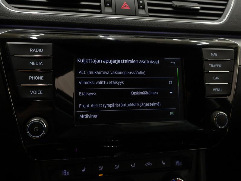 Skoda Superb vaihtoauto