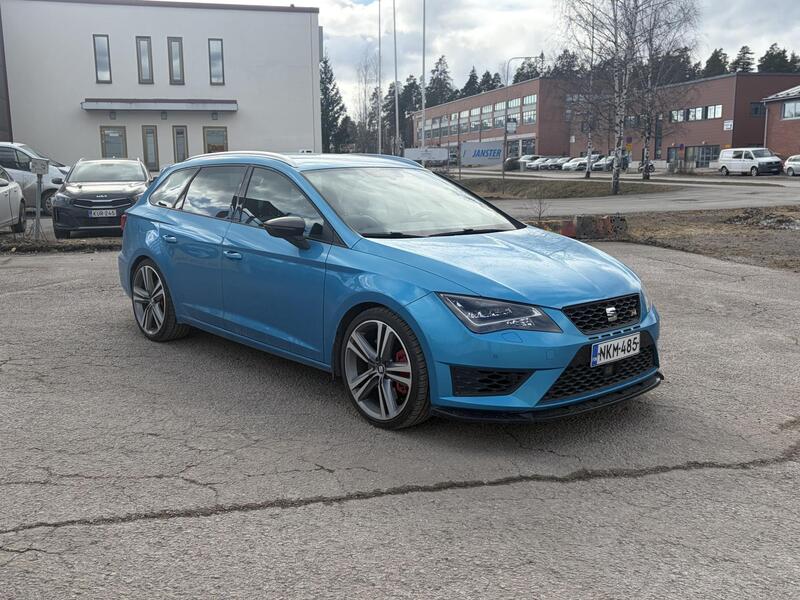 SEAT Leon ST vaihtoauto