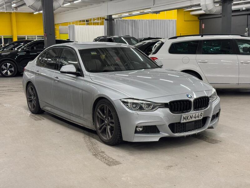BMW 330 vaihtoauto